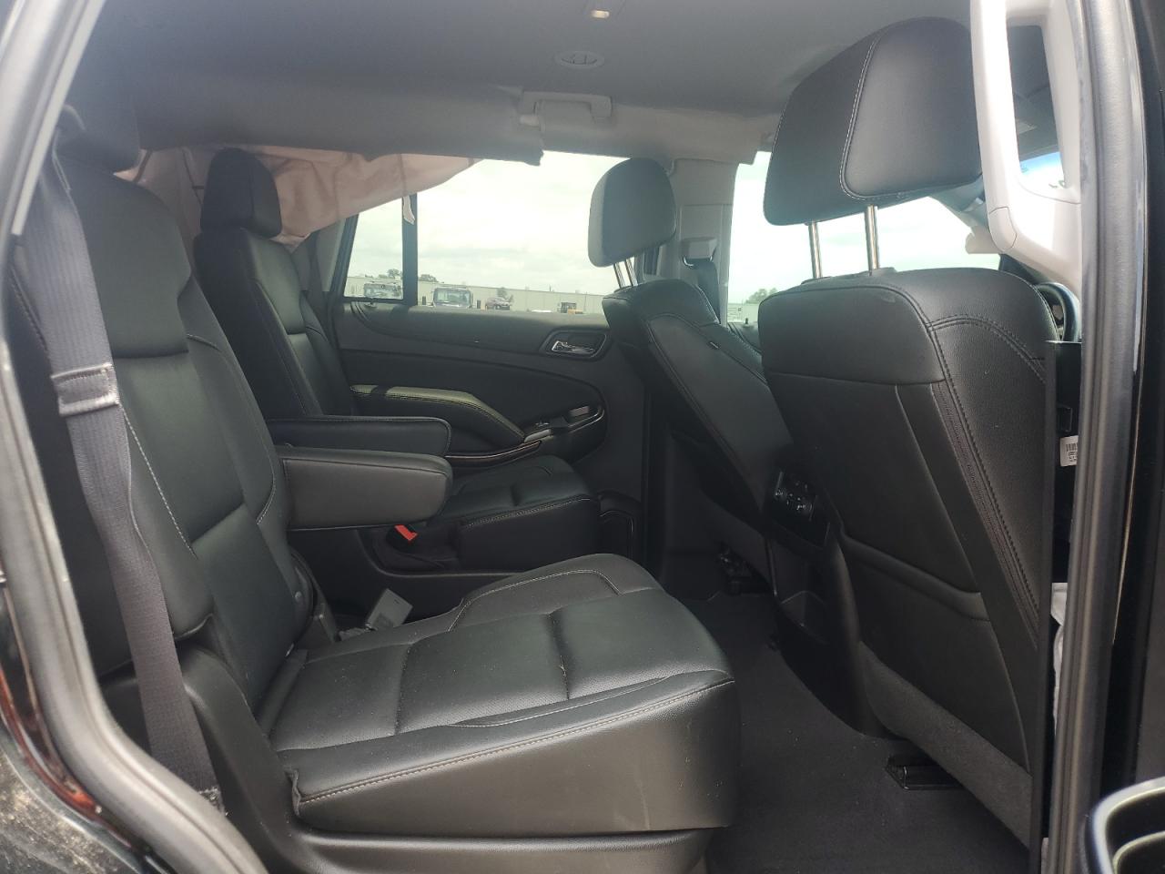 2019 GMC Yukon Slt VIN: 1GKS1BKC0KR327462 Lot: 64742165