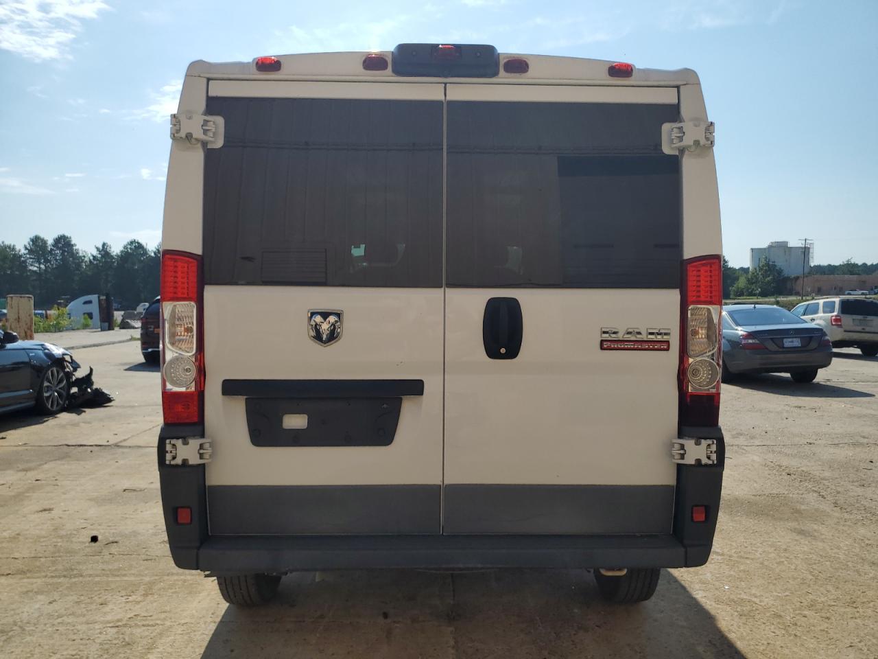 2018 Ram Promaster 1500 1500 Standard VIN: 3C6TRVAG9JE153245 Lot: 63442515