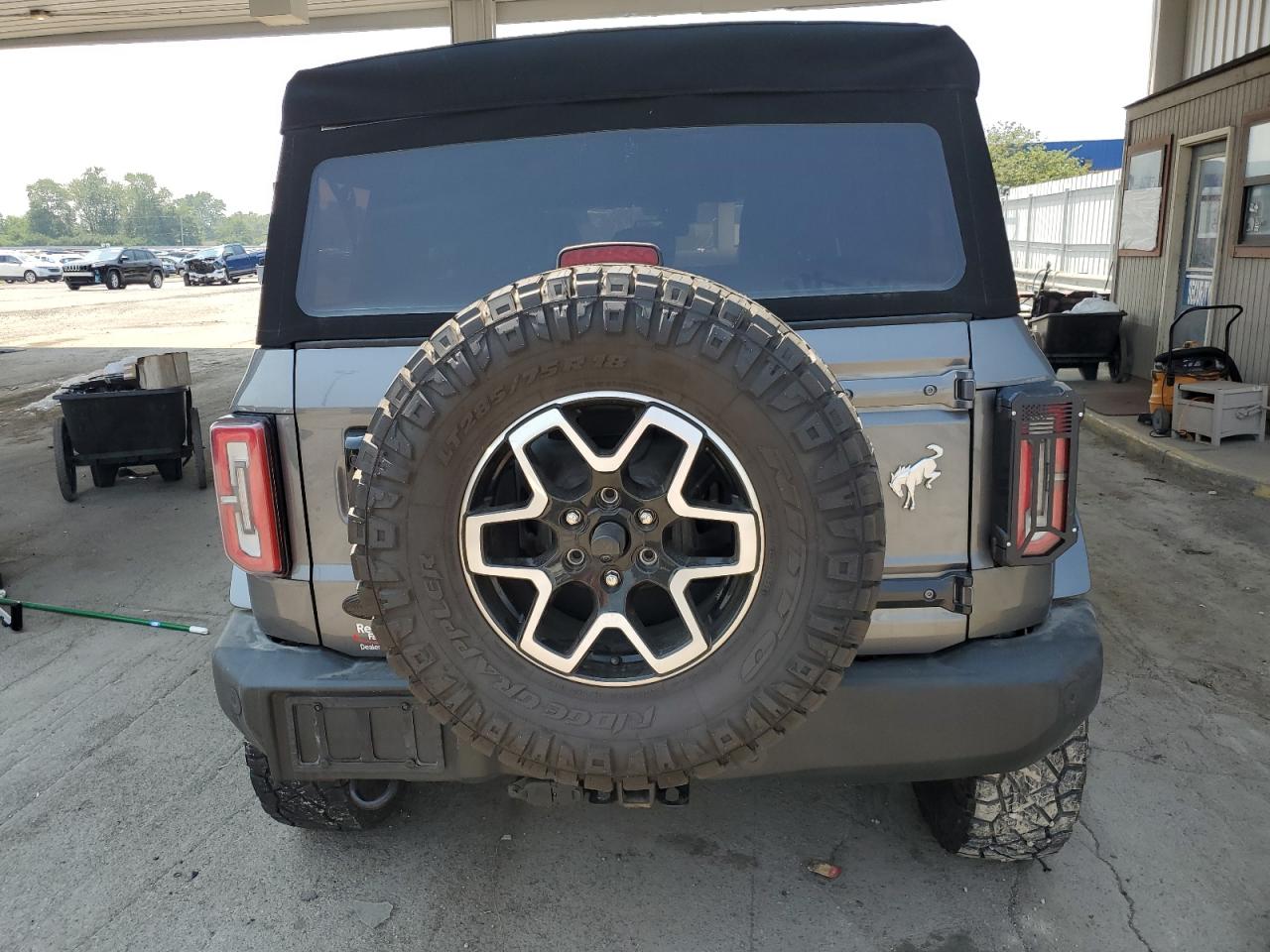 2021 Ford Bronco Base VIN: 1FMDE5BH9MLA63584 Lot: 64352265