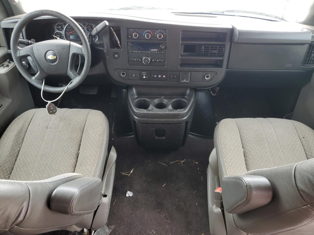 2020 Chevrolet Express G3500 Lt VIN: 1GAZGPFG8L1170839 Lot: 65803765