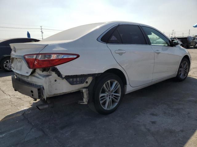  TOYOTA CAMRY 2015 Biały
