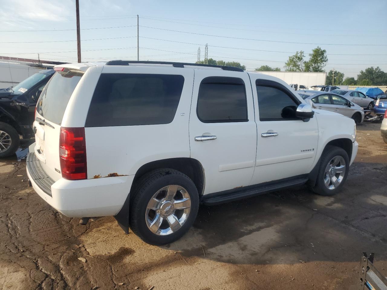 2007 Chevrolet Tahoe K1500 white suv flexible 1GNFK13097J383373 photo #4