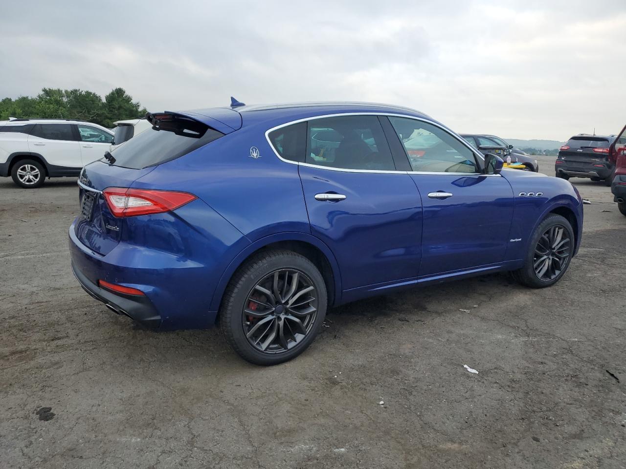 2019 Maserati Levante Sport blue null gas ZN661XUS2KX316651 photo #4