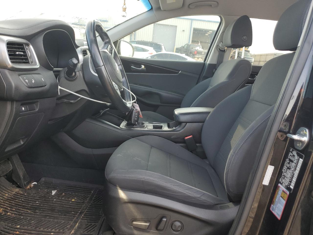 2019 Kia Sorento Lx VIN: 5XYPG4A56KG602698 Lot: 64227475