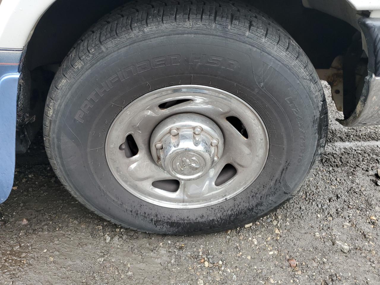 DODGE B SERIES 1999 2B6KB31Y3XK555997 Photo 8