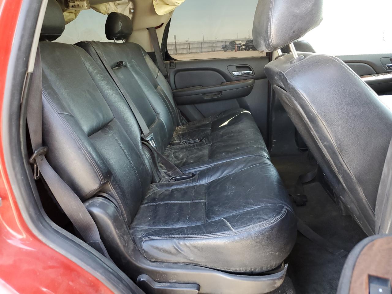 2008 GMC Yukon VIN: 1GKFC13088J235081 Lot: 64079025