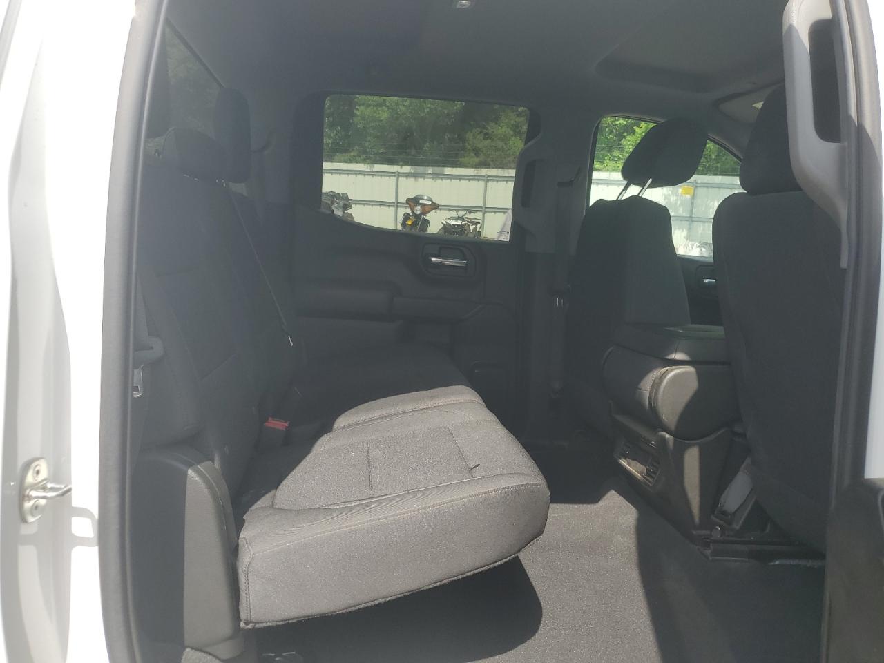 2021 Chevrolet Silverado K1500 Custom VIN: 1GCPYBEK8MZ377500 Lot: 63069475