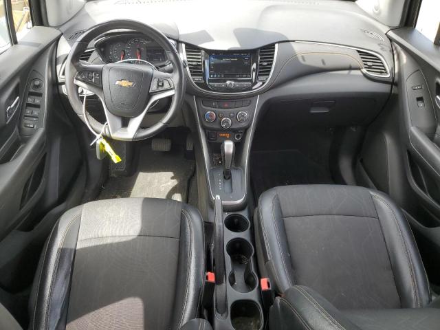  CHEVROLET TRAX 2018 Srebrny