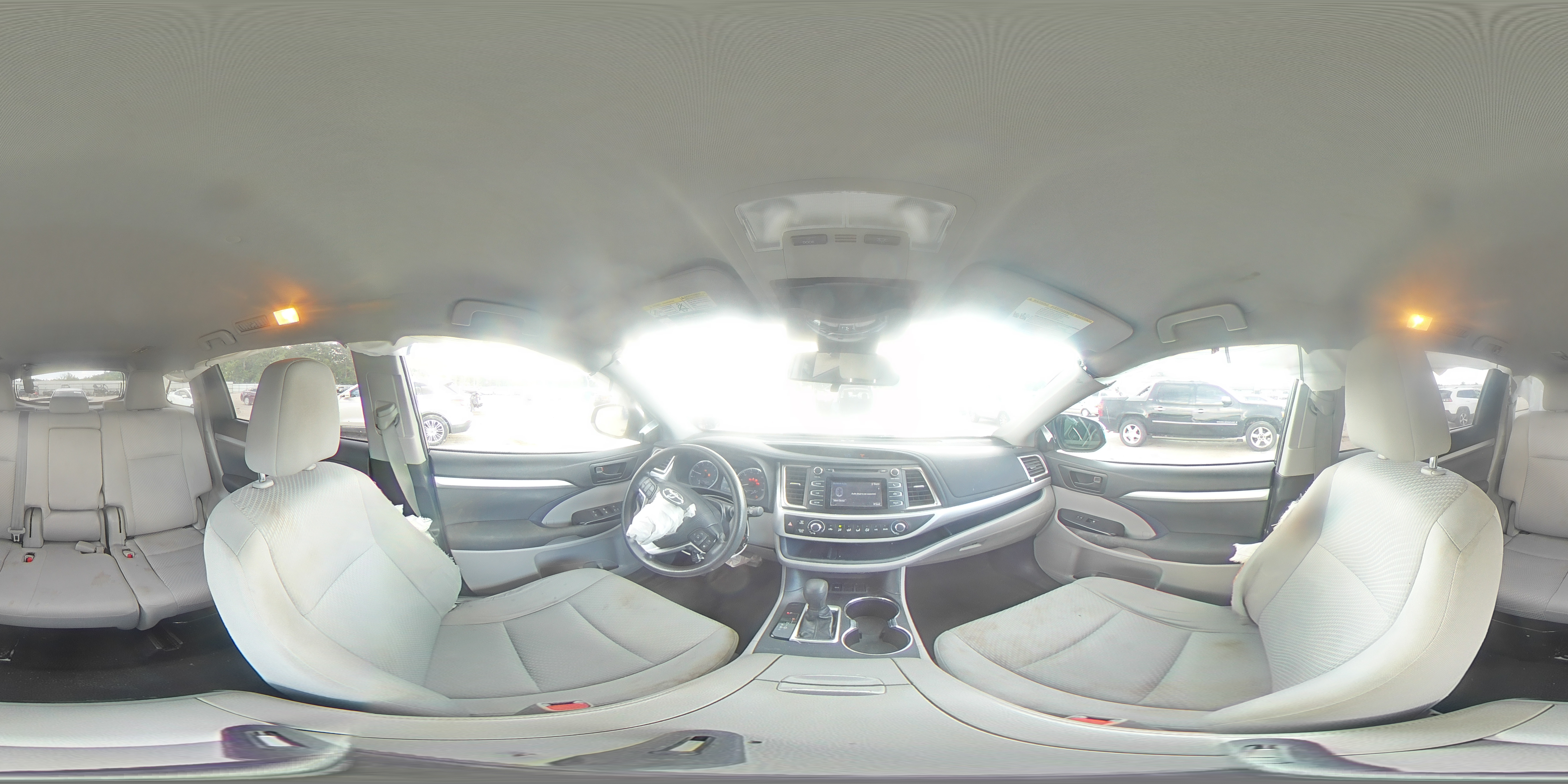 2019 Toyota Highlander Le VIN: 5TDZARFH2KS056978 Lot: 63286795