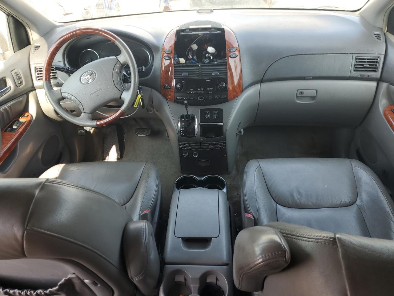 2010 Toyota Sienna Xle VIN: 5TDDK4CC8AS032007 Lot: 65611495