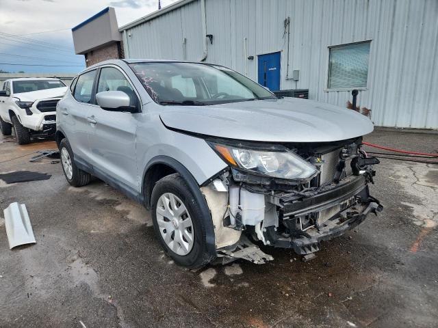  NISSAN ROGUE 2018 Srebrny