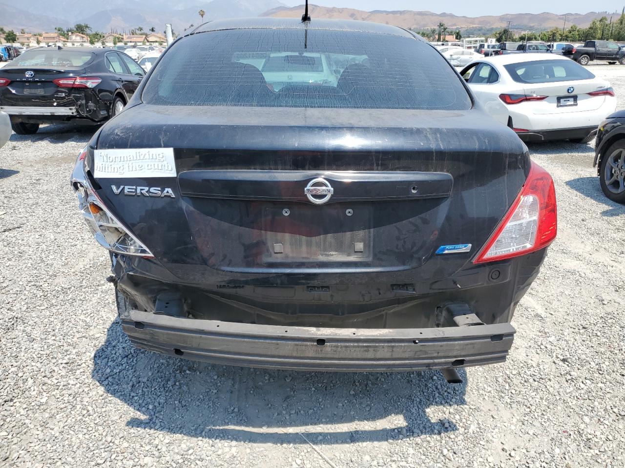 2014 Nissan Versa S VIN: 3N1CN7AP2EL863835 Lot: 65041265