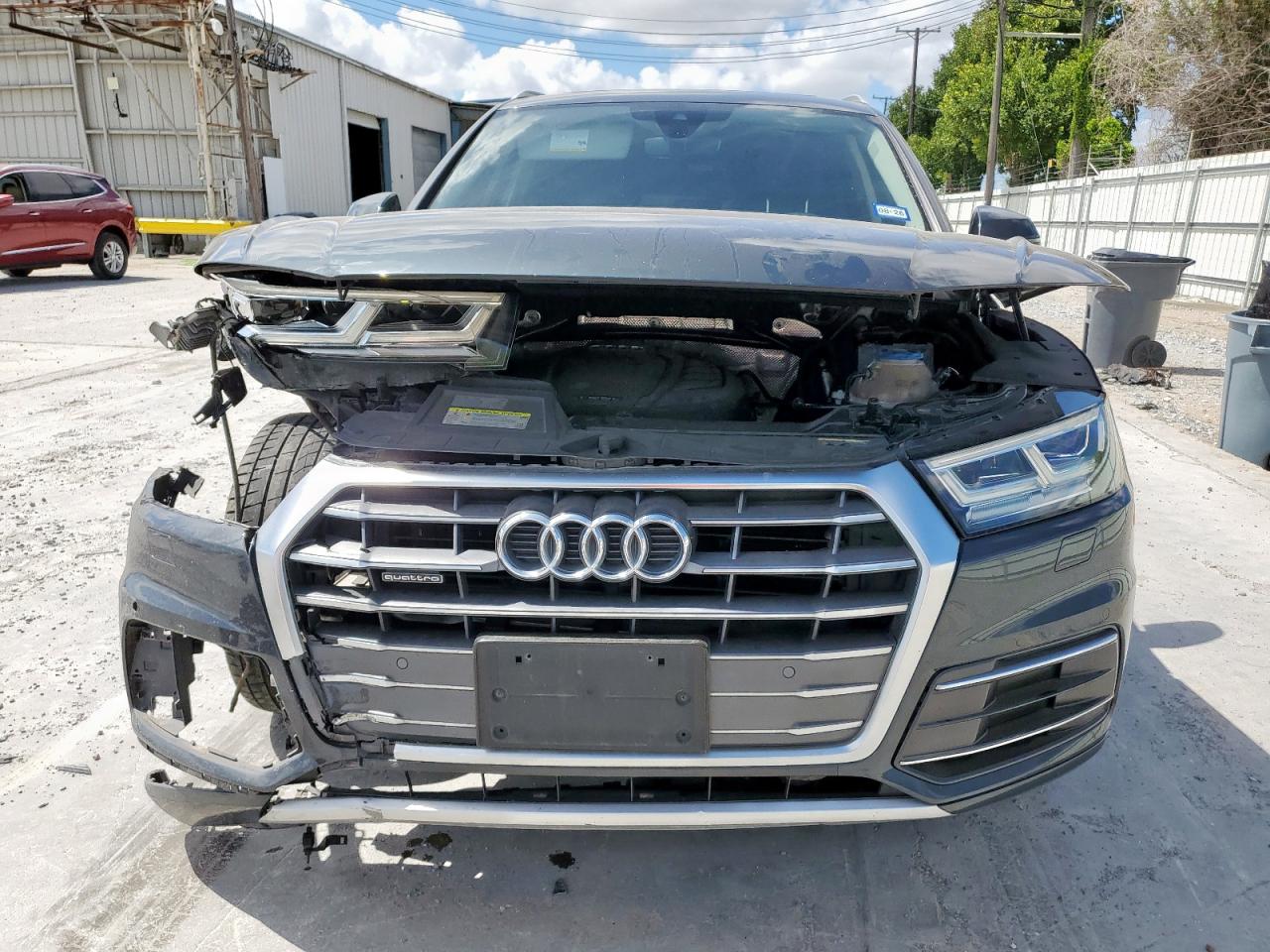 wa1bnafy9j2011379 WA1BNAFY9J2011379 2018 Audi Q5 Premium Plus