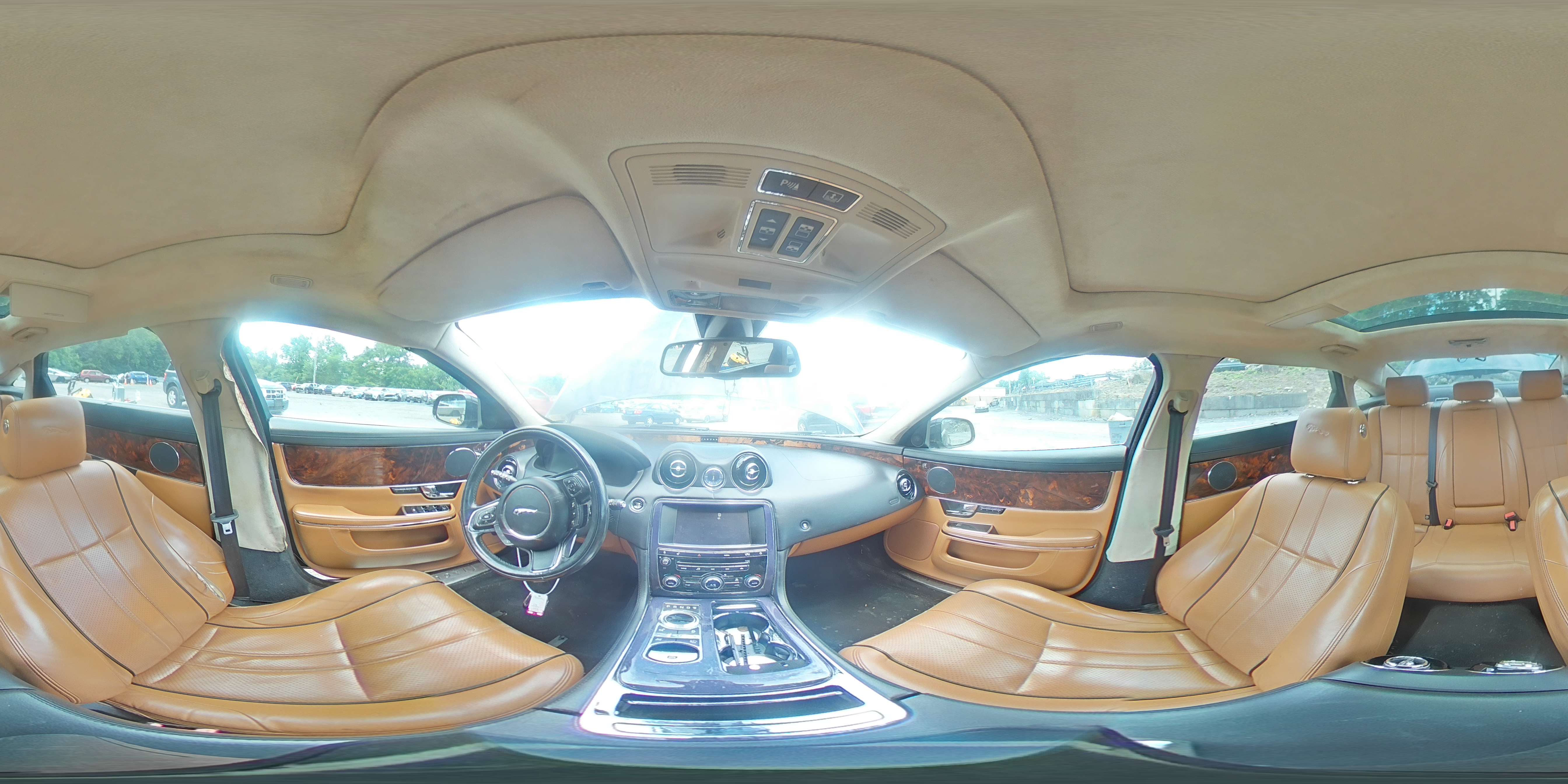 2011 Jaguar Xjl VIN: SAJWA2GB4BLV05648 Lot: 63400135