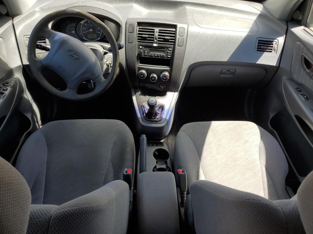 2005 Hyundai Tucson Gl VIN: KM8JM12B75U100184 Lot: 66578575