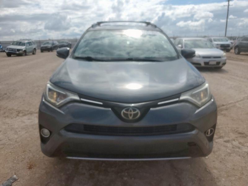 Паркетники TOYOTA RAV4 2017 Серый