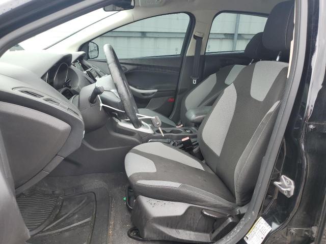 Hatchbacks FORD FOCUS 2012 Black