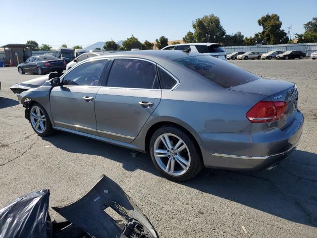  VOLKSWAGEN PASSAT 2015 Szary