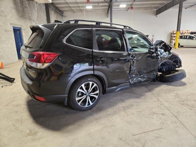  SUBARU FORESTER 2022 Black