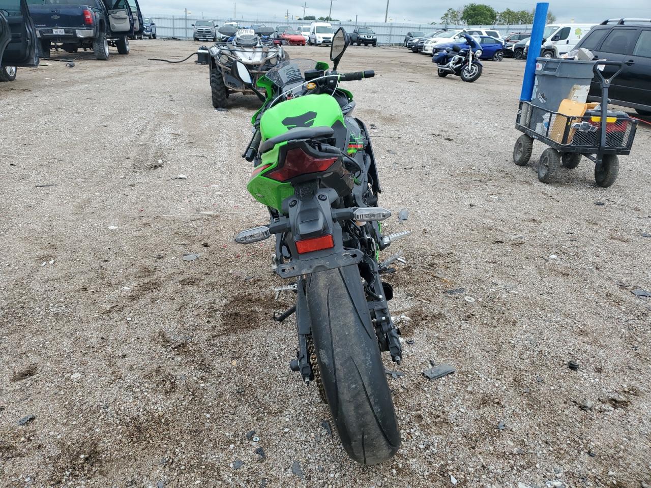 ml5zxcs15pda00733 ML5ZXCS15PDA00733 2023 Kawasaki Zx400 S