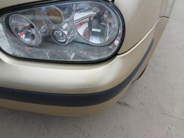 2002 VOLKSWAGEN GOLF TDI S