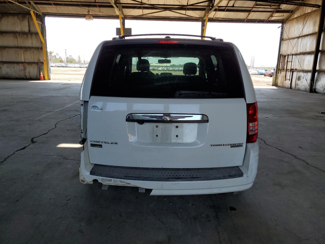 2010 Chrysler Town & Country Lx VIN: 2A4RR4DE1AR285948 Lot: 64640965