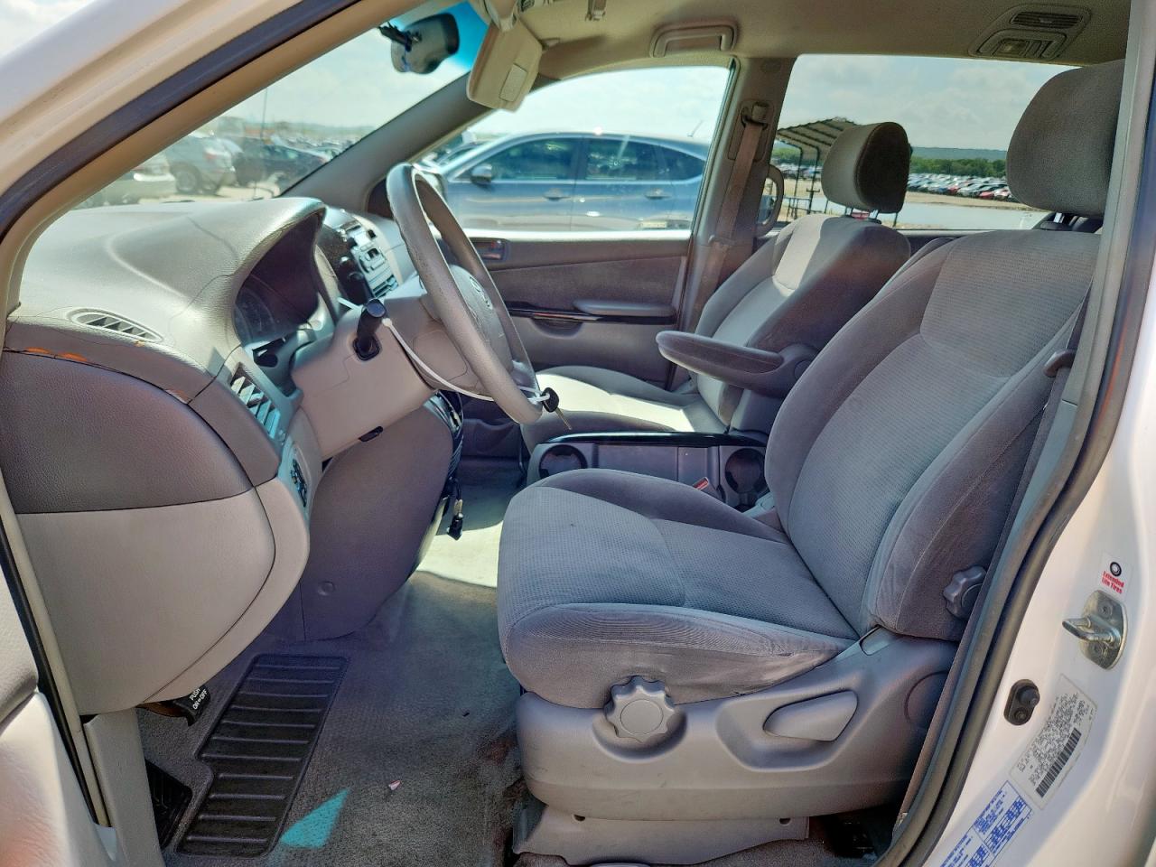2004 Toyota Sienna Ce VIN: 5TDZA23C74S083113 Lot: 60538915
