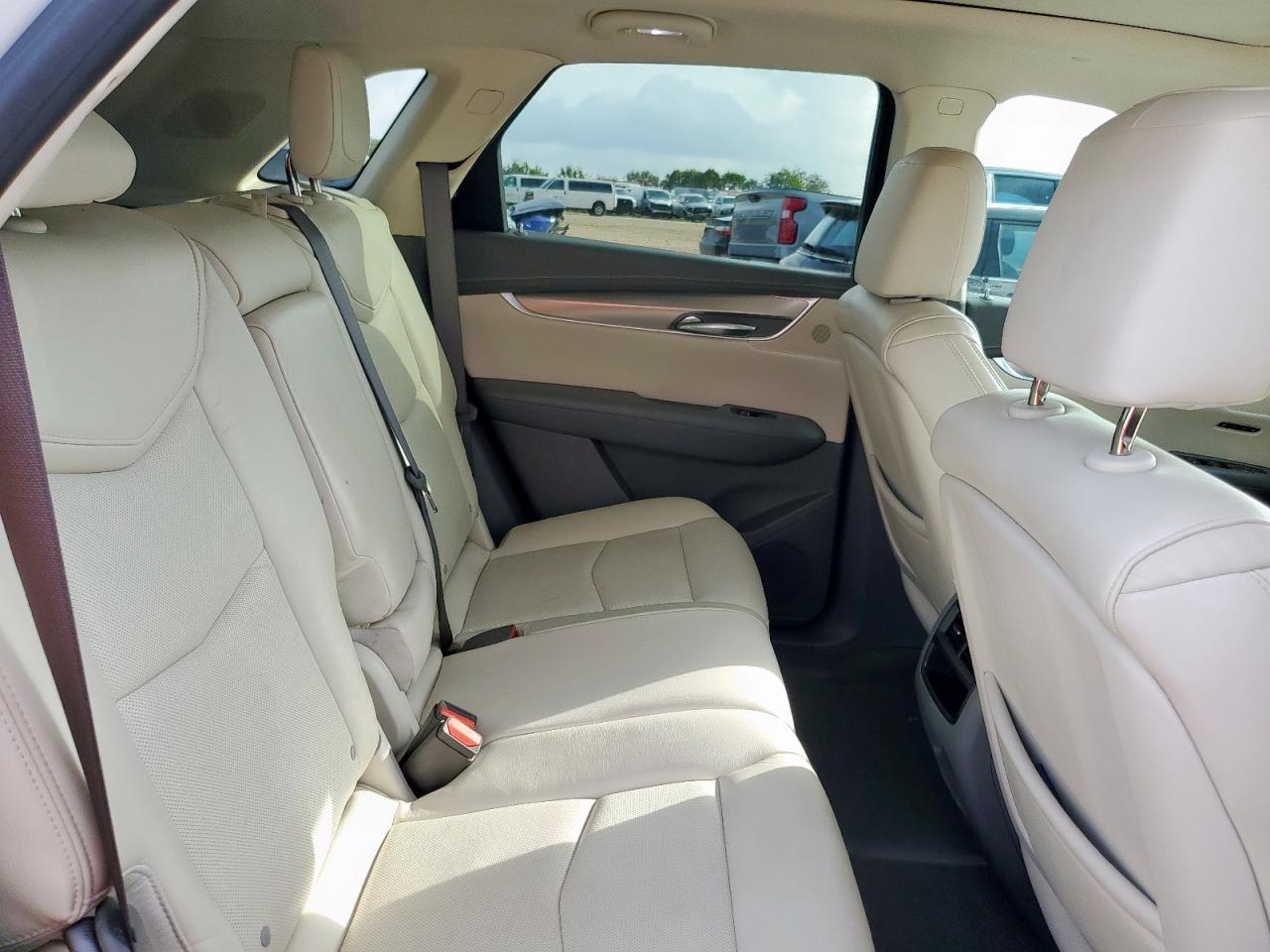2017 Cadillac Xt5 Premium Luxury VIN: 1GYKNCRS0HZ276017 Lot: 64806705