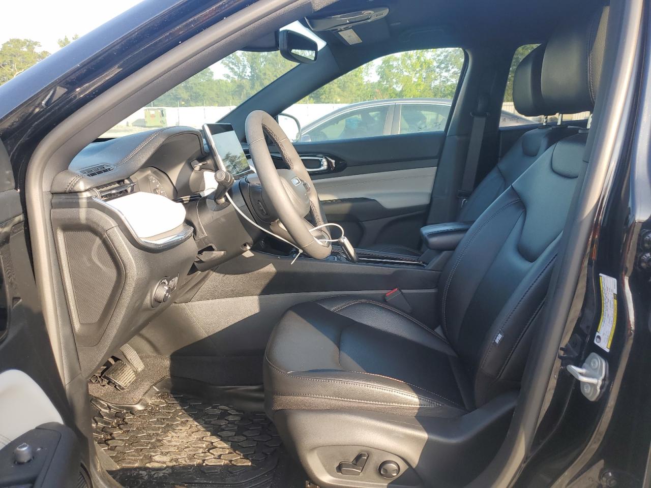 2024 Jeep Compass Limited VIN: 3C4NJDCN3RT587277 Lot: 63550625