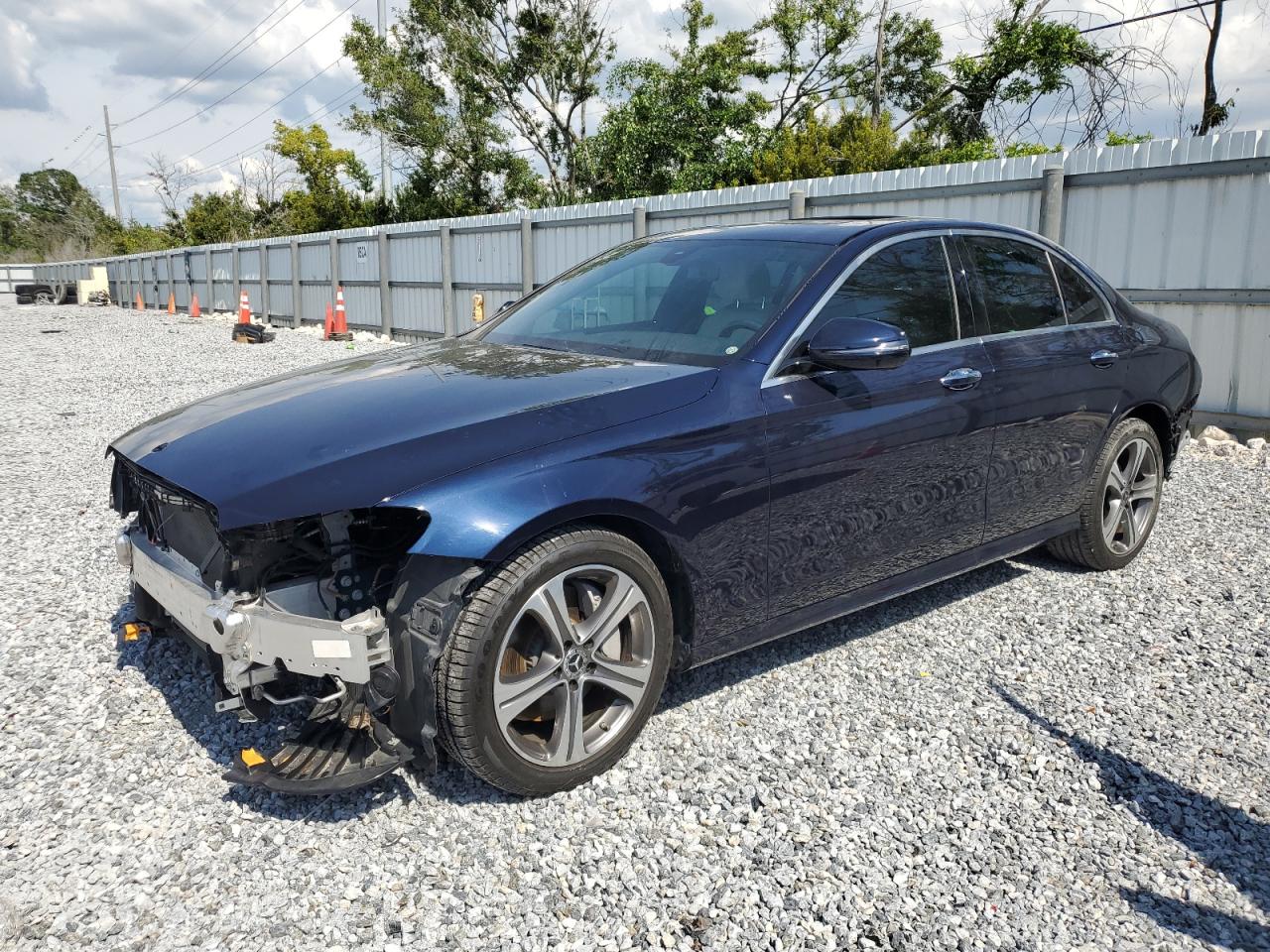 2017 Mercedes-Benz E 300