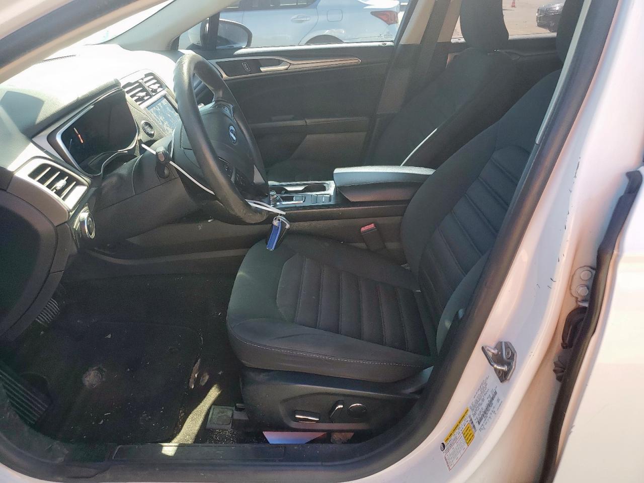 2019 Ford Fusion Se VIN: 3FA6P0LU9KR124894 Lot: 66078145