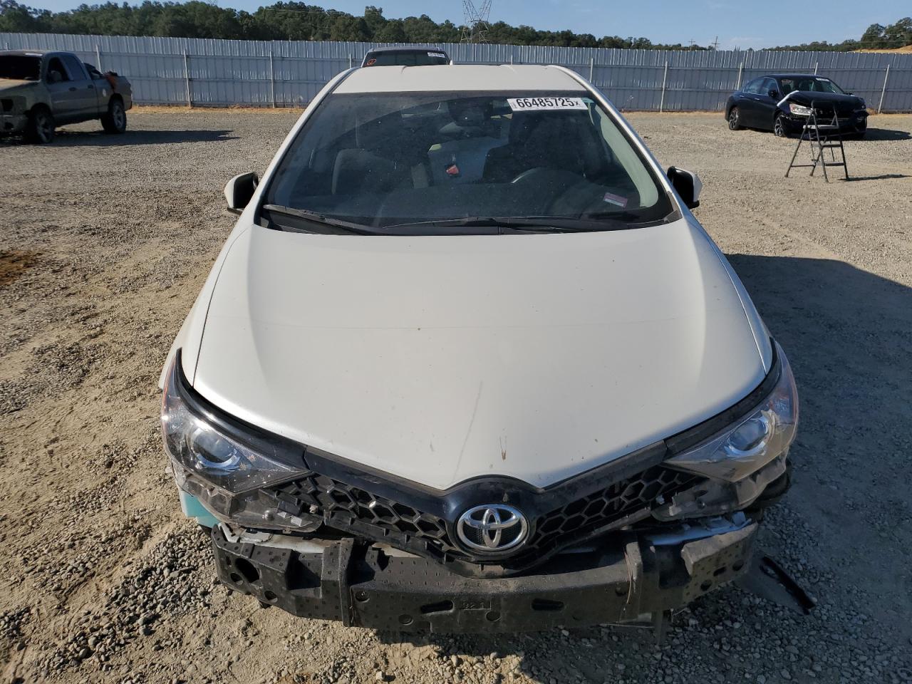 jtnkarje4hj546399 JTNKARJE4HJ546399 2017 Toyota Corolla Im