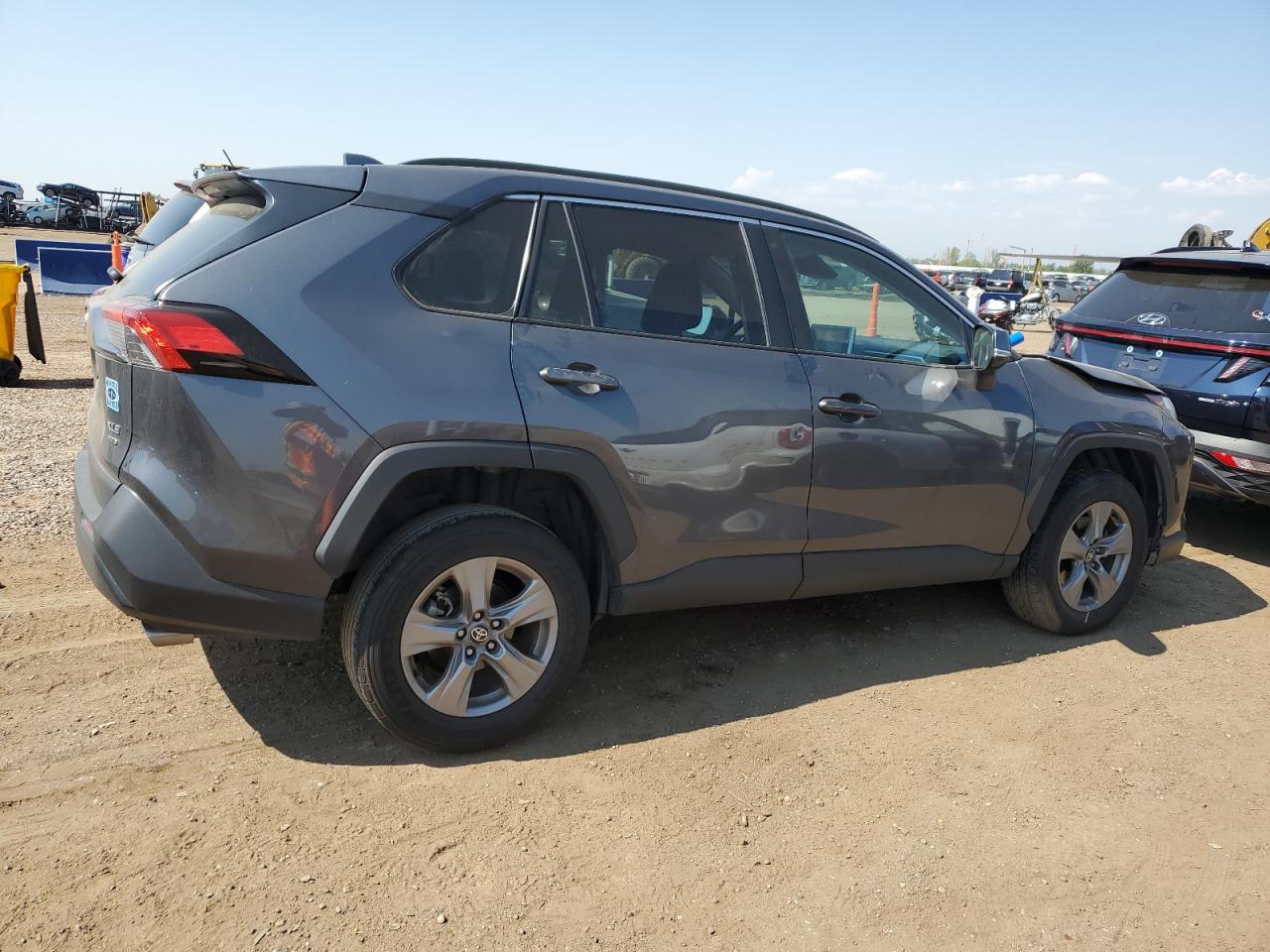 2024 Toyota Rav4 Xle VIN: 2T3P1RFV5RW413916 Lot: 65604985
