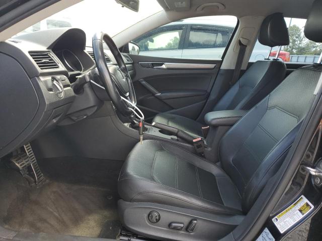  VOLKSWAGEN PASSAT 2018 Black