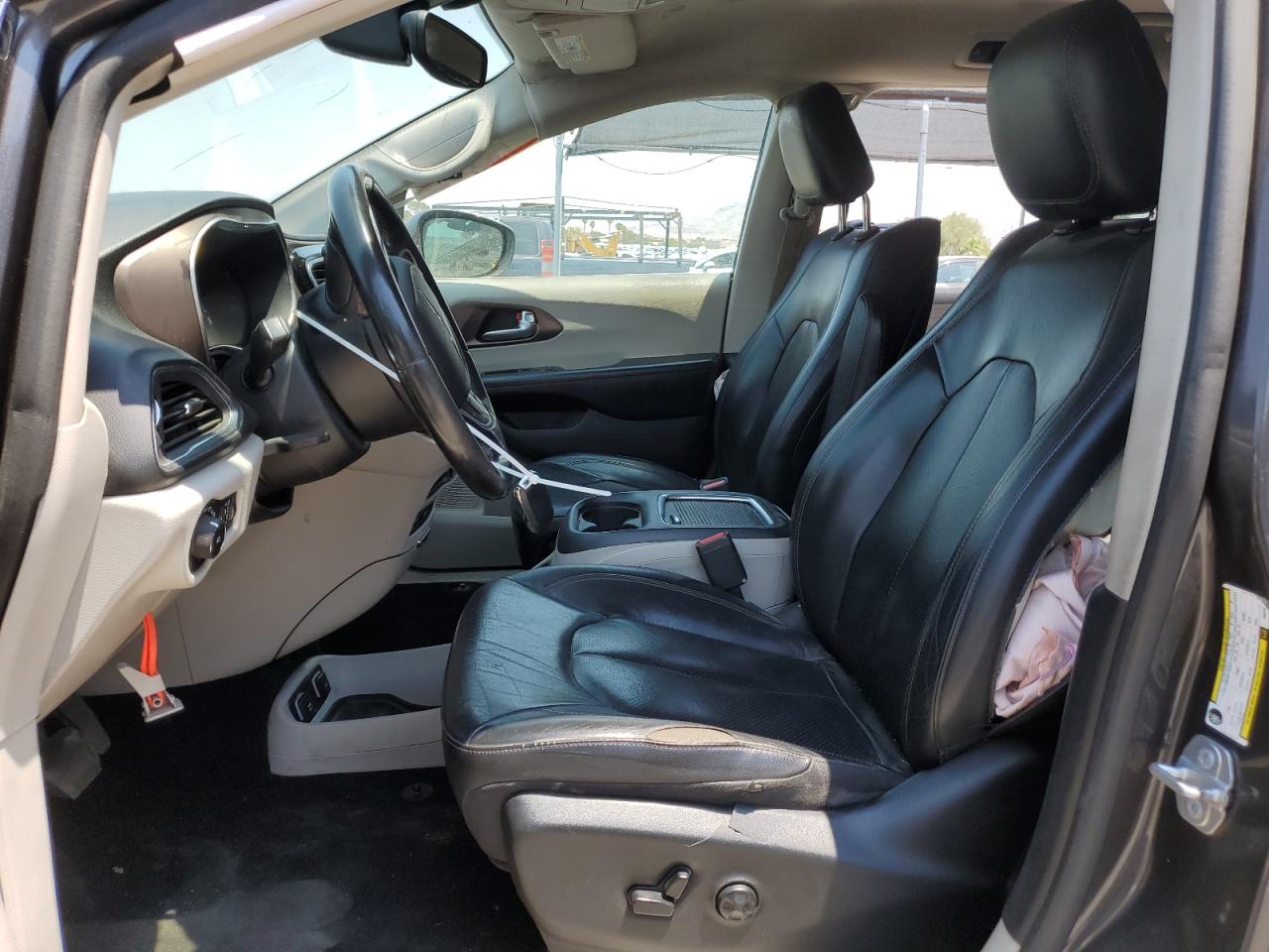 2019 Chrysler Pacifica Touring L Plus VIN: 2C4RC1EG1KR570527 Lot: 64864105