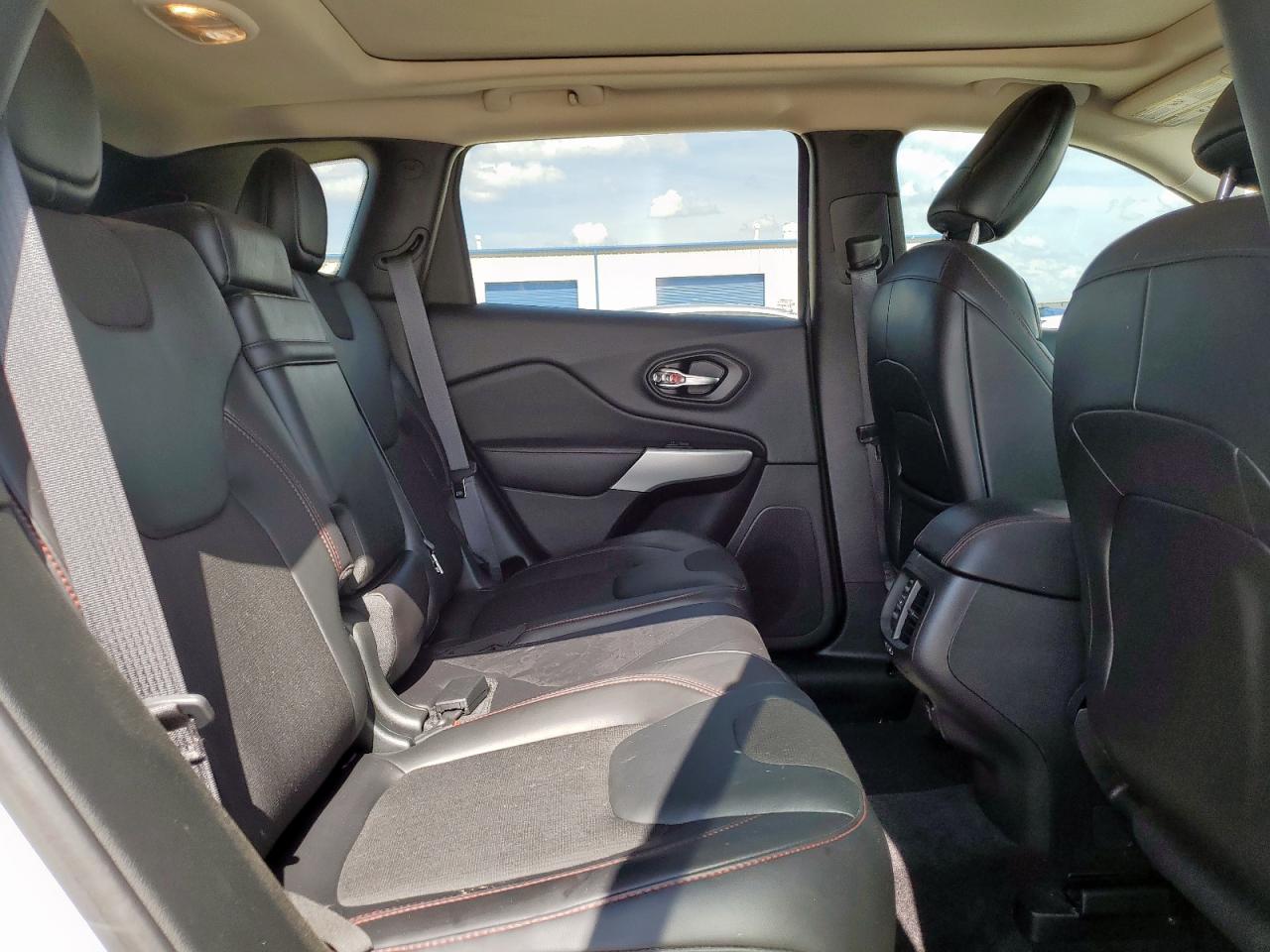 2017 Jeep Cherokee Trailhawk VIN: 1C4PJMBS8HW631962 Lot: 64601905
