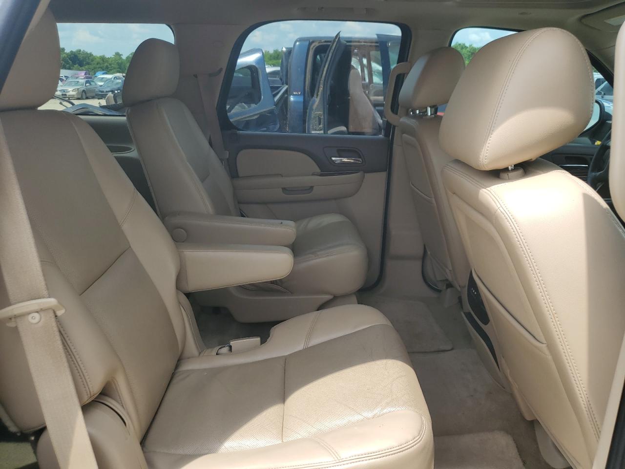 2011 Chevrolet Tahoe K1500 Ltz VIN: 1GNSKCE00BR330479 Lot: 63461045