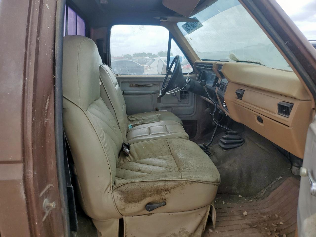 1983 Ford F150 VIN: 1FTEF14Y1DLA86384 Lot: 61199765