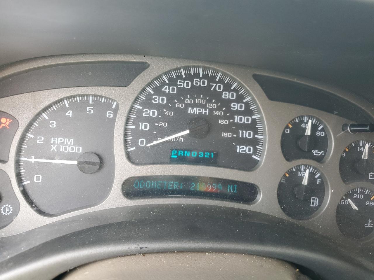 2005 GMC Yukon Denali VIN: 1GKEK63U15J175560 Lot: 63861675