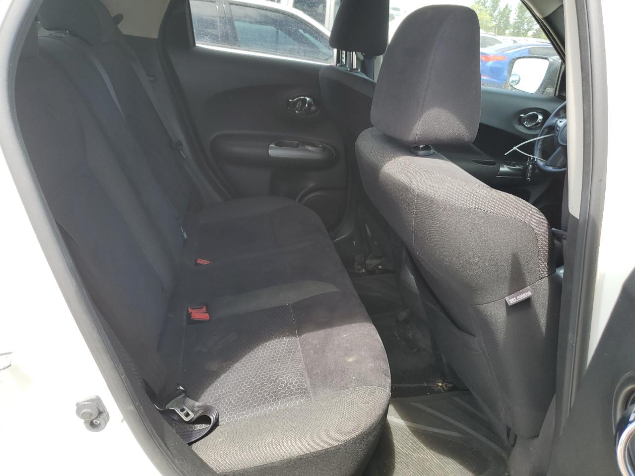 2015 Nissan Juke S VIN: JN8AF5MR2FT506322 Lot: 64807135