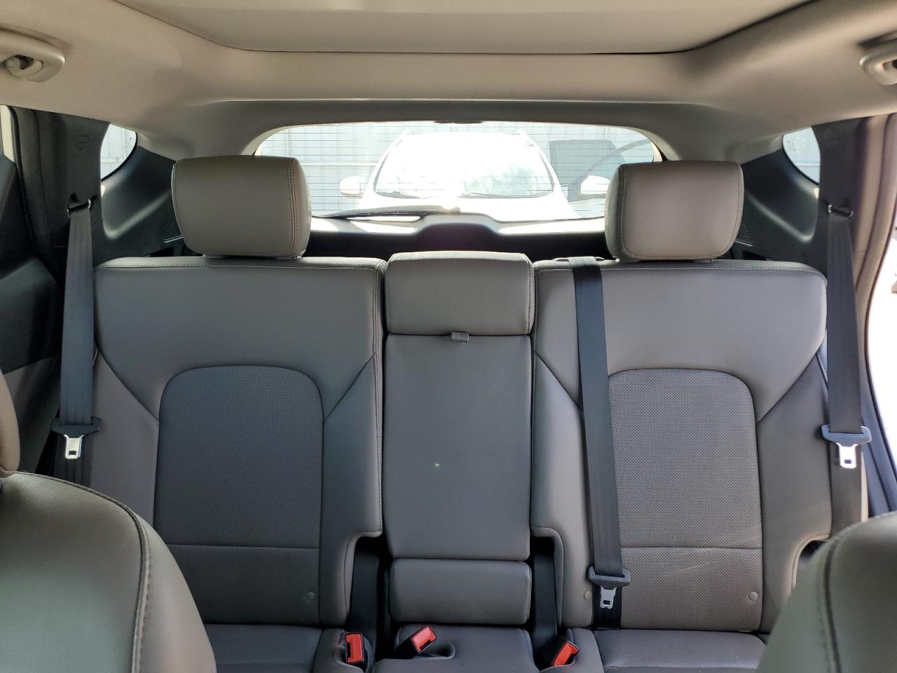 2017 Hyundai Santa Fe Sport VIN: 5XYZU3LB0HG441580 Lot: 65235695