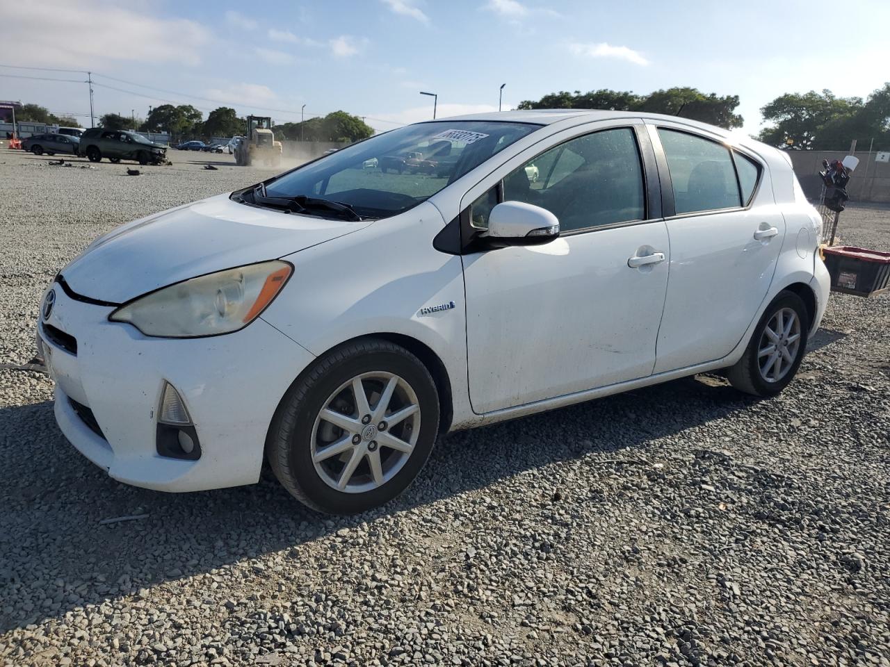 2013 Toyota Prius C VIN: JTDKDTB33D1032625 Lot: 66333175