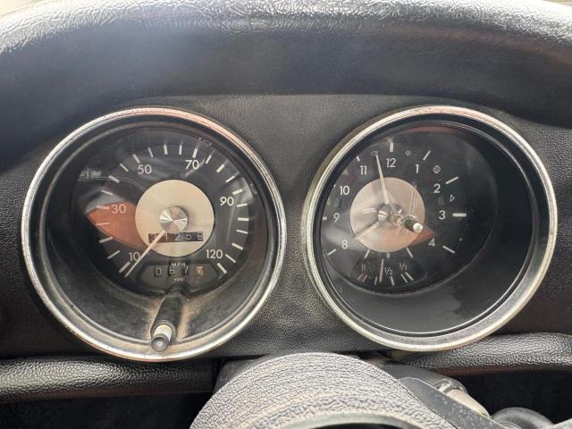 1972 VOLKSWAGEN                  KARMANGHIA
