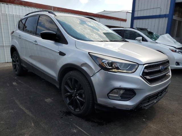  FORD ESCAPE 2019 Серебристый