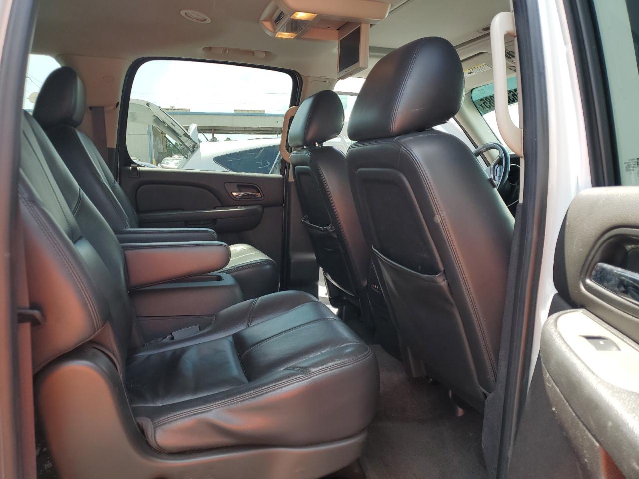 2013 Chevrolet Suburban C1500 Lt VIN: 1GNSCJE09DR366532 Lot: 66309985