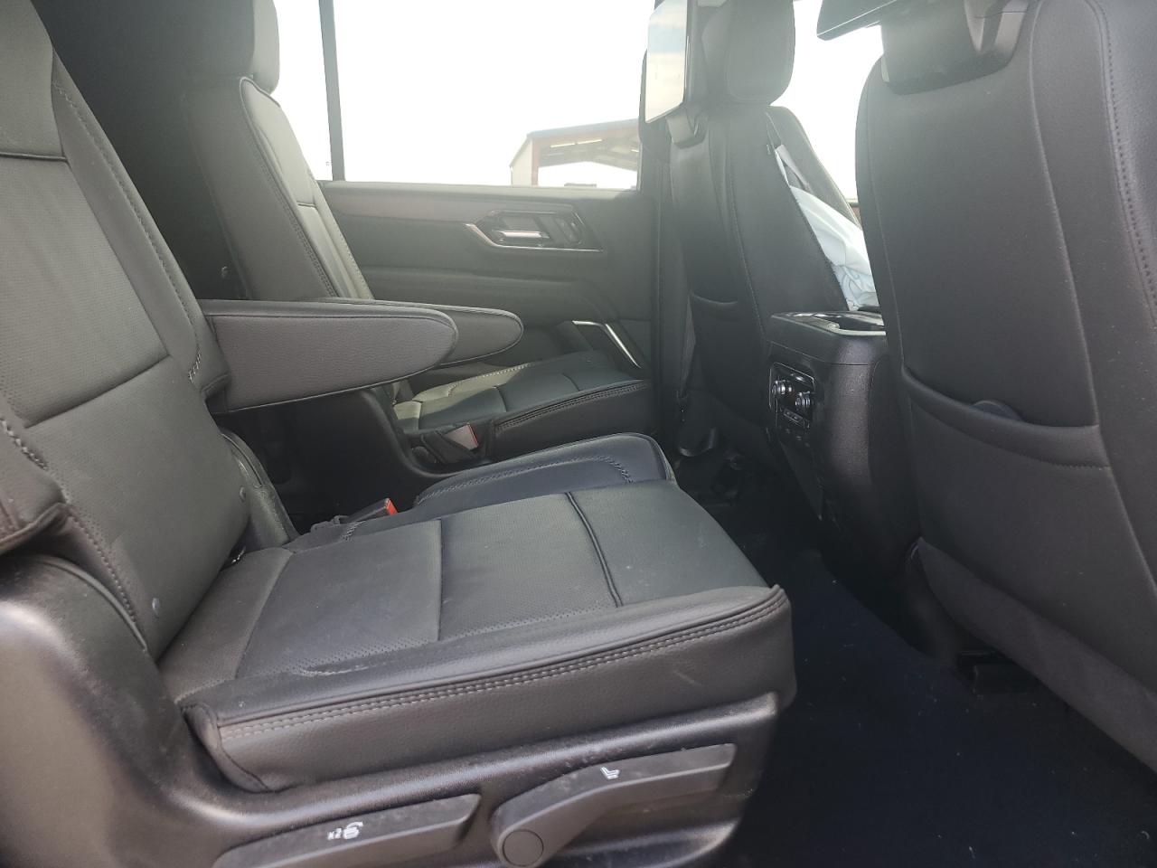 2025 GMC Yukon Xl Denali VIN: 1GKS2JRL1SR210888 Lot: 65169335