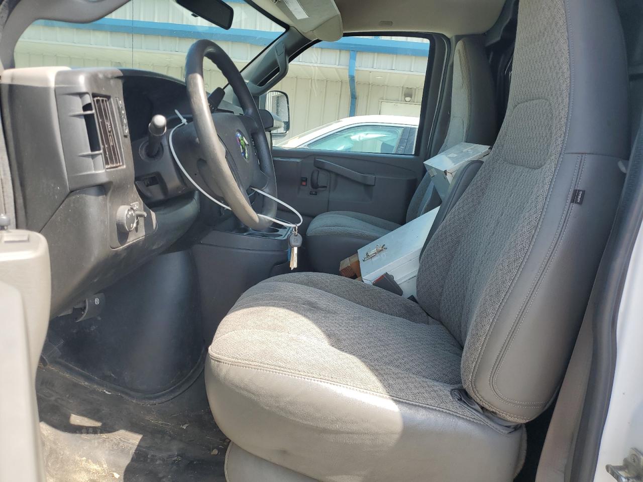 2018 Chevrolet Express G2500 VIN: 1GCWGAFG0J1342592 Lot: 64585285