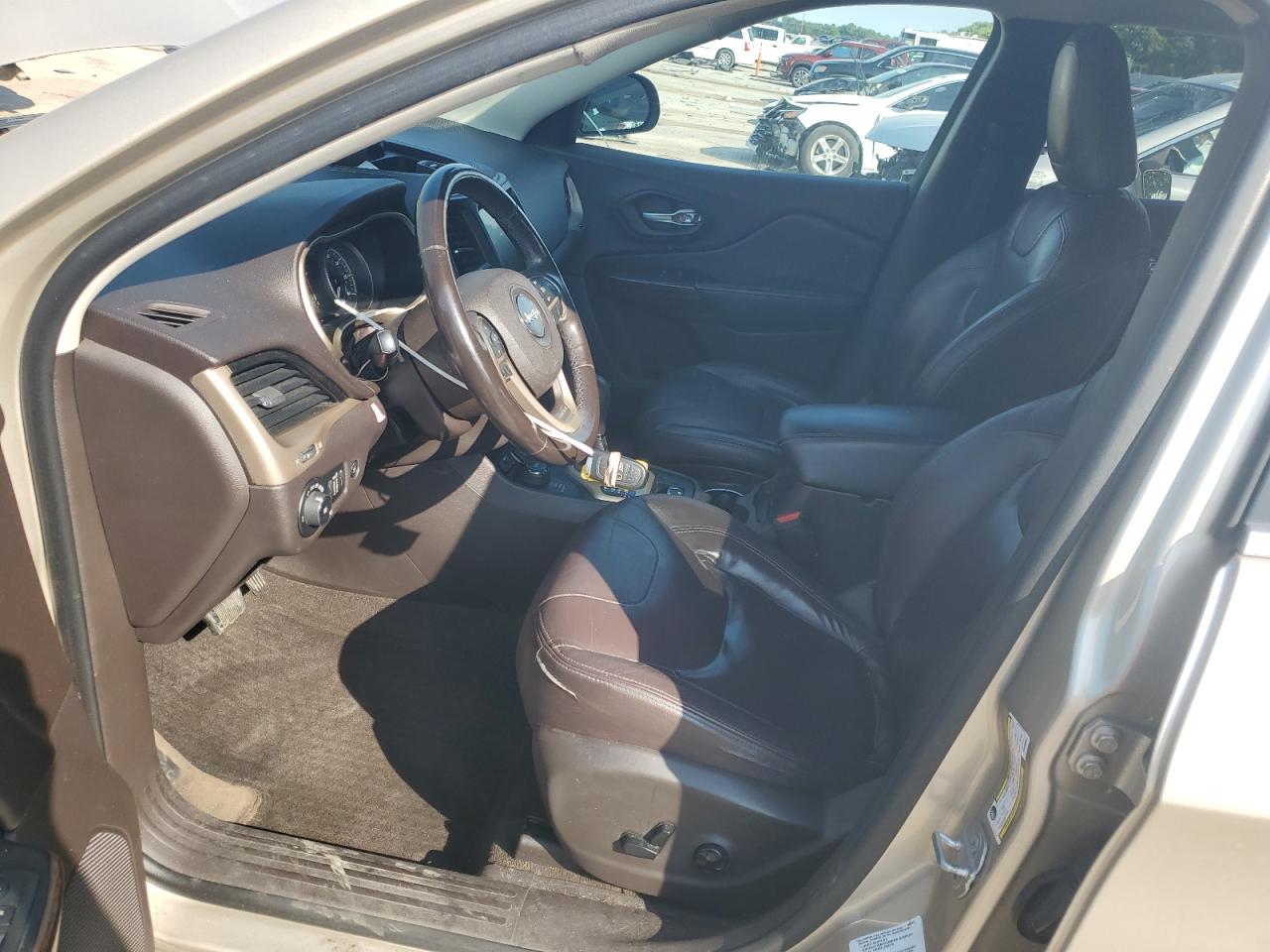 2014 Jeep Cherokee Latitude VIN: 1C4PJMCS7EW268581 Lot: 66350305