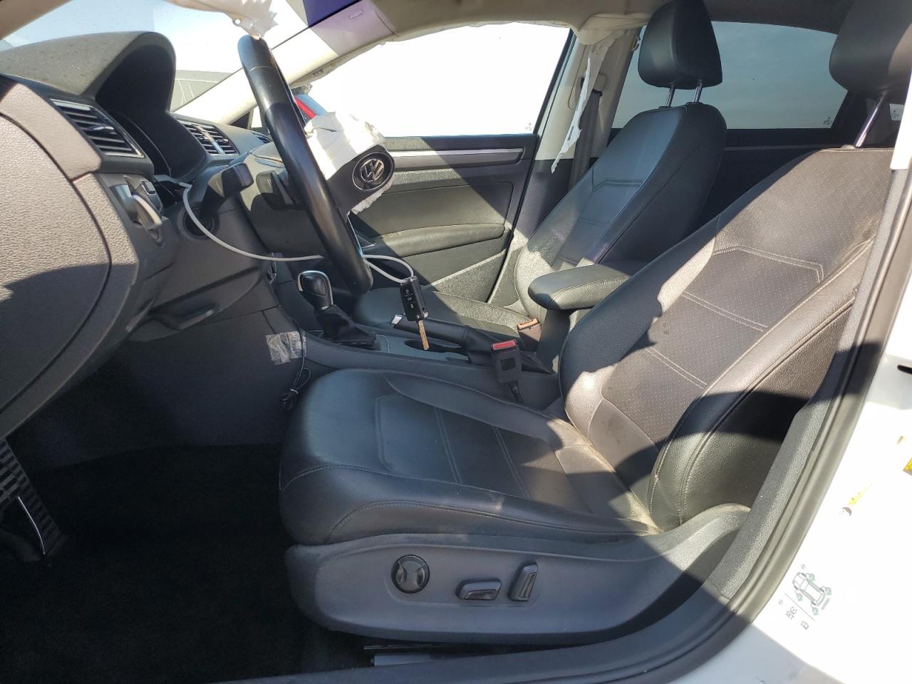 2017 Volkswagen Passat R-Line VIN: 1VWDT7A35HC076542 Lot: 66229175