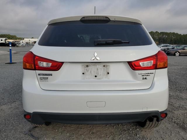  MITSUBISHI OUTLANDER 2015 Белы